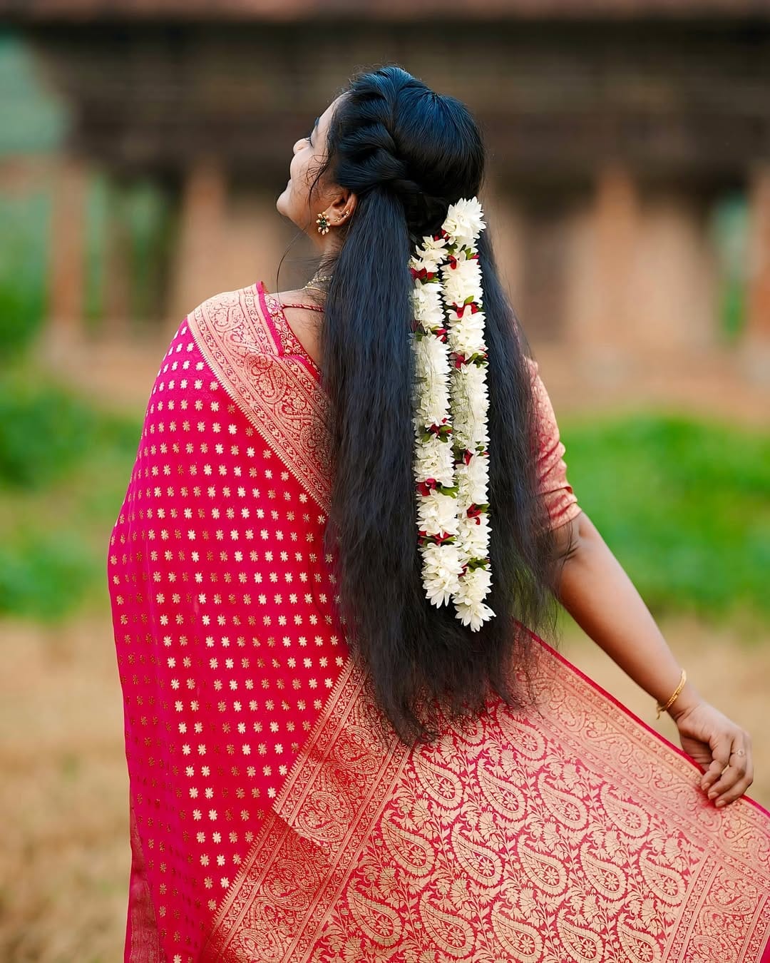 maroon beutiful banarasi georgette saree