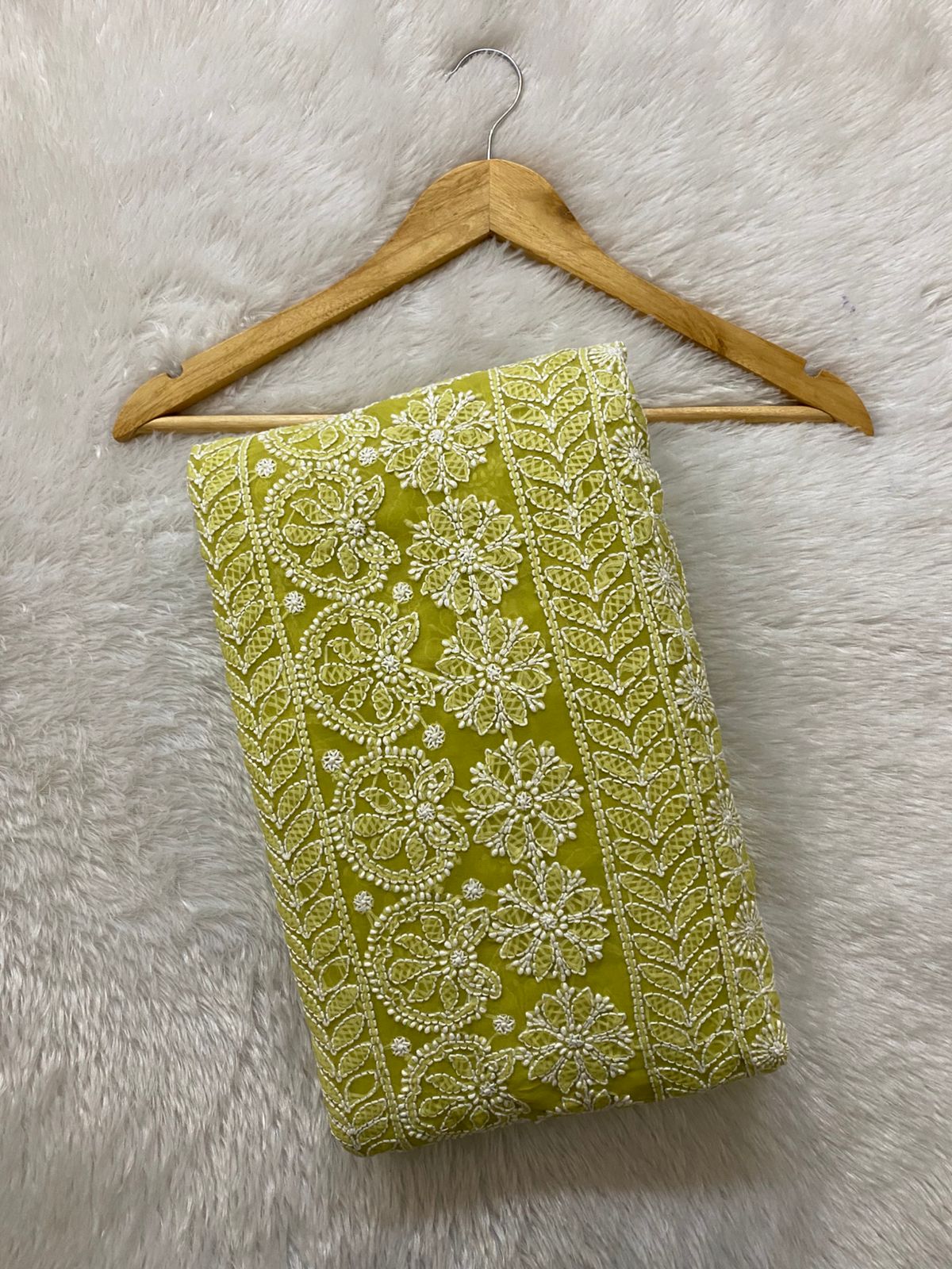 Green Chikankari Saree with Floral Patterns - image 1