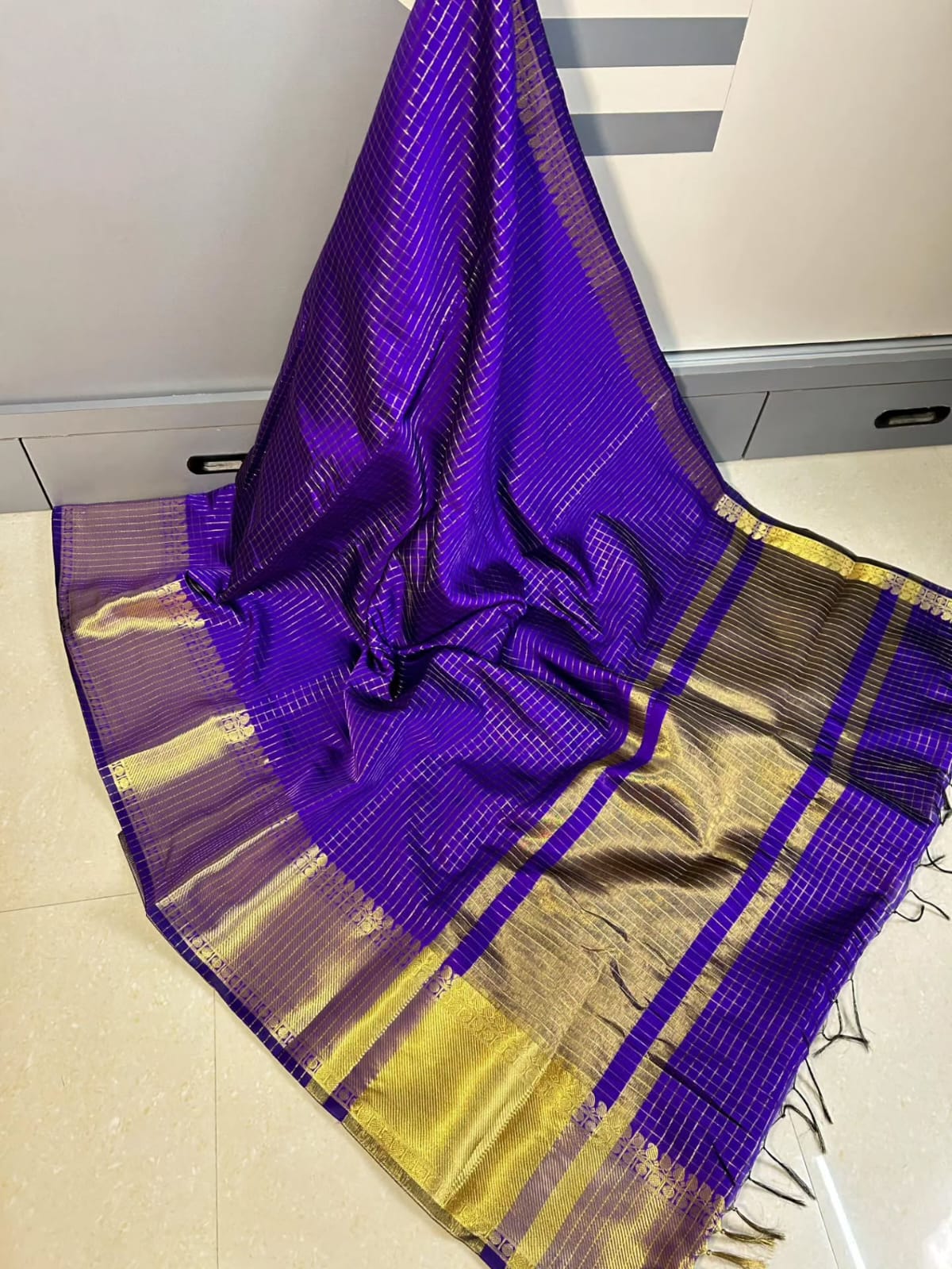 Purple Checked Saree with Elegant Golden Zari Border - image 3