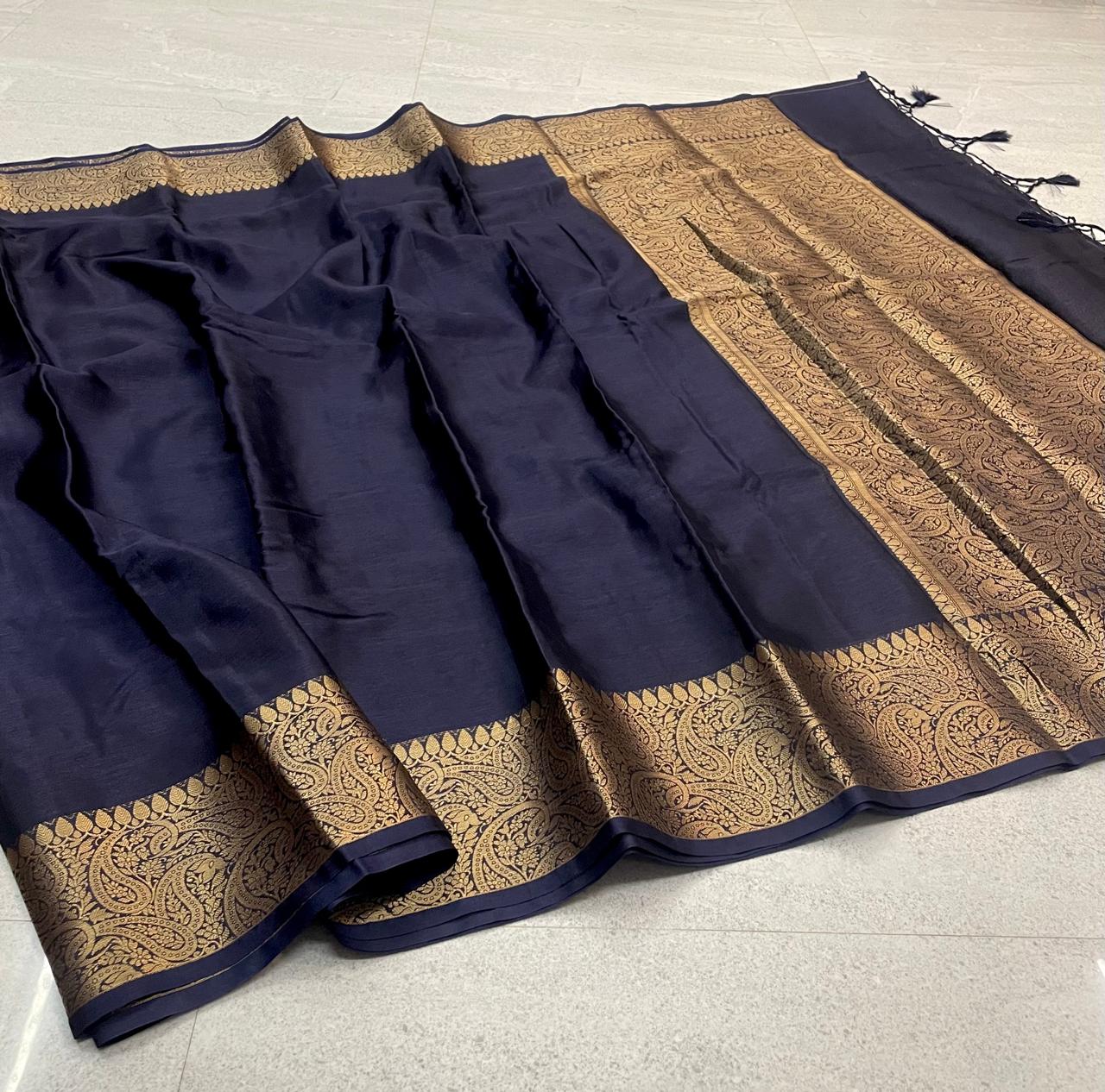 Prithi black - image 1