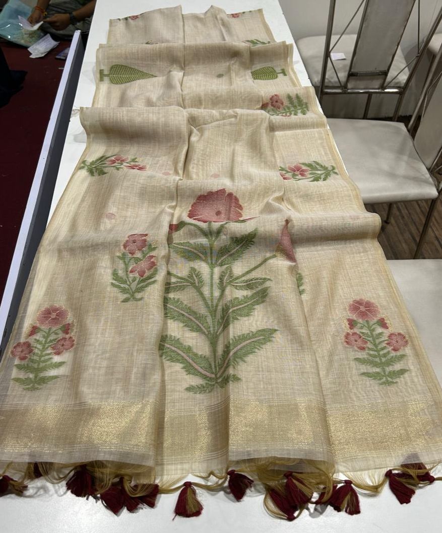 Beige Linen Saree with Red Floral Motifs & Maroon Tassels